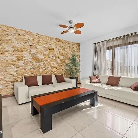 Villa Nica *